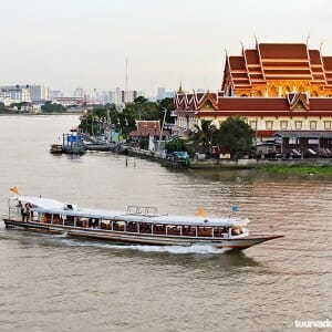 Grand Pearl Dinner Cruise in Bangkok