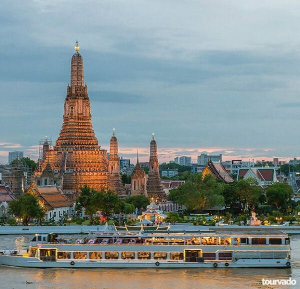 Grand Pearl Dinner Cruise In Bangkok, The Luxury River Cruise