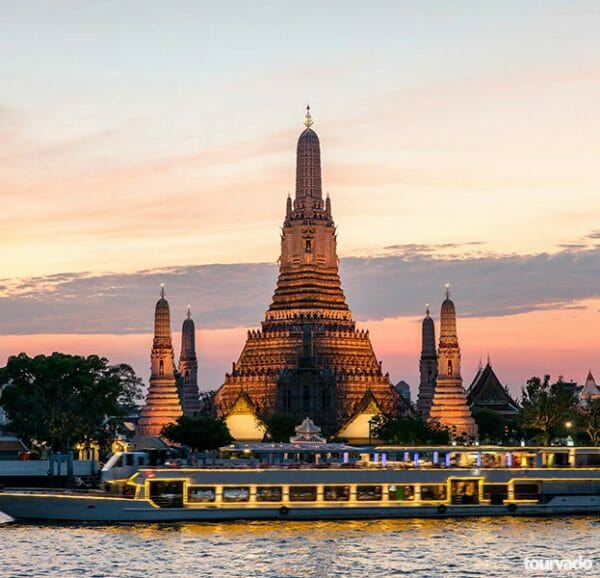 Grand Pearl Dinner Cruise In Bangkok, The Luxury River Cruise