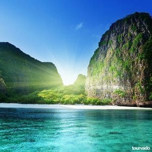 Full Day Phi Phi Island Sunrise Tour by Speedboat from Phuket