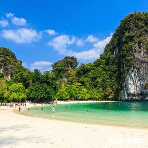 Krabi to Hong Island Tour by Speedboat