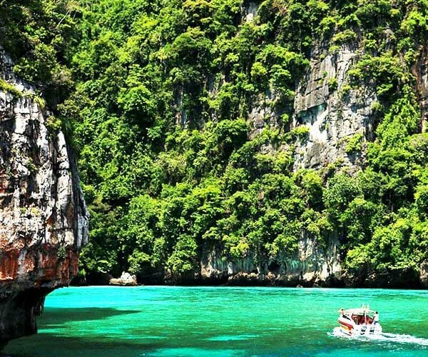 Khao Lak to Phi Phi Islands Tour by Speedboat
