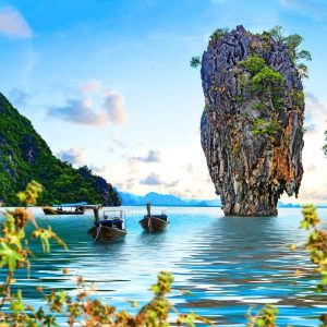 Experience the exotic James Bond island and iconic filming locations from 'The Man with the Golden Gun' on this thrilling and unforgettable ALL-INCLUSIVE premium full-day tour departing FROM KHAO LAK. Tourvado.com