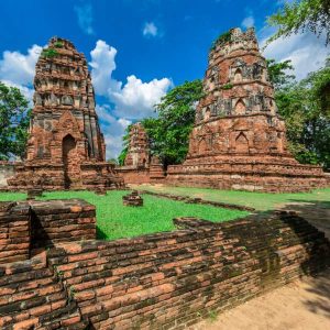Private-Bangkok-to-Ayutthaya-Tour-by-Road-at-Wat-Mahathat